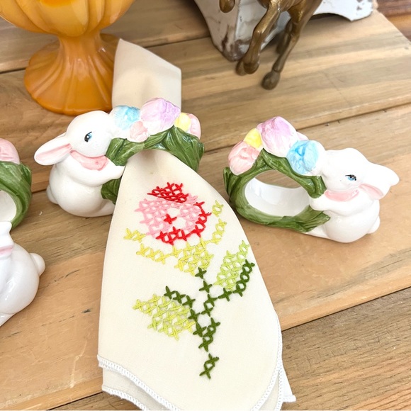 Retro Ceramic Easter Spring Bunny 🐰 Set of Four Napkin Rings - Picture 4 of 4